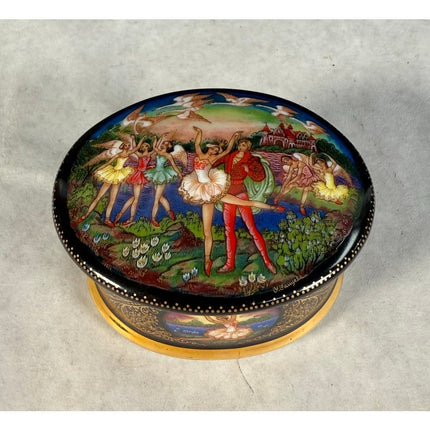 Vintage 1992 Ardleigh Elliott & Sons Porcelain Oval Music Box Plays Swan Lake