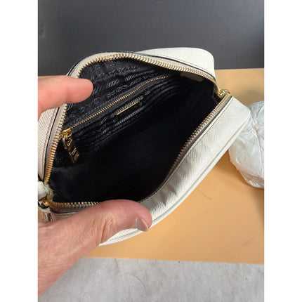 Prada White Vitello Crossbody Camera Bag IBH149 w/ Dust Bag MSRP $1500