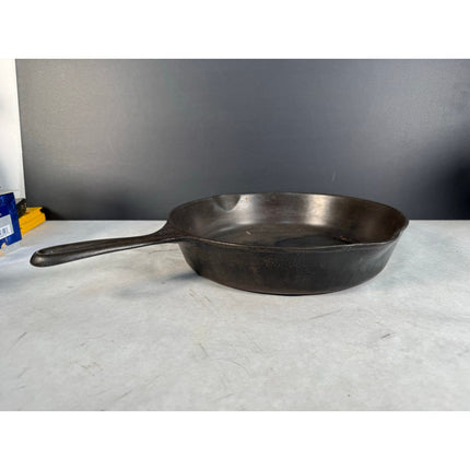 Vintage Wagner Ware Sidney O 1058 #8 Cast Iron Skillet Frying Pan