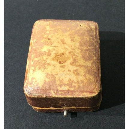 19th Century Simons Brothers 14K Gold Thimble #9 Fleur de Lis Pattern w/ Case