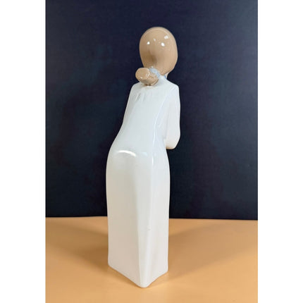 Hummelwerk Rex Valencia Girl Figurine Vintage Ceramic Lady Statue Collectible