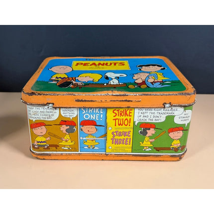 Vintage Peanuts Snoopy Metal Lunch Box Charles Schulz No Thermos