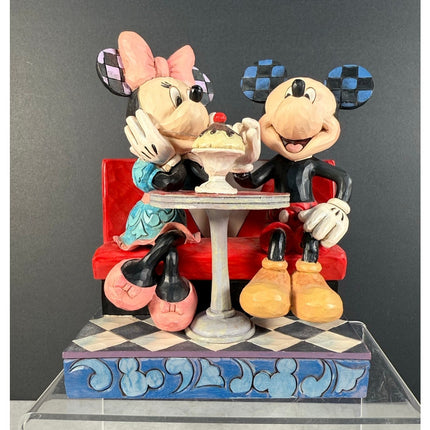 Disney Showcase “Love Comes in Many Flavors” #S4059751 Figurine – No Box