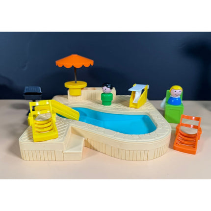 Fisher Price Little People Swimming at the Swimming Pool #2526 Vintage OB
