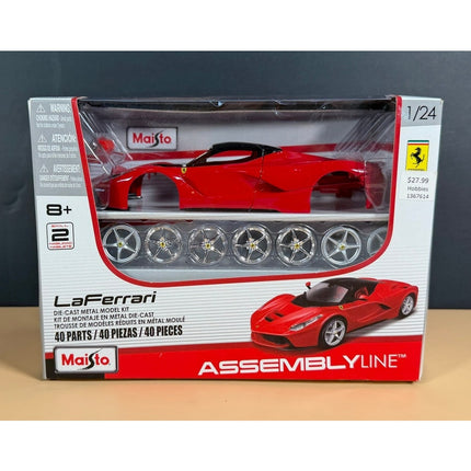 Maisto Red Ferrari LaFerrari 1/24 Assembly Line Diecast Model Kit