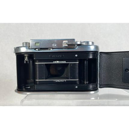 Akarex Rangefinder Camera – Schneider-Kreuznach Zenon 1:2/50 – Serviced