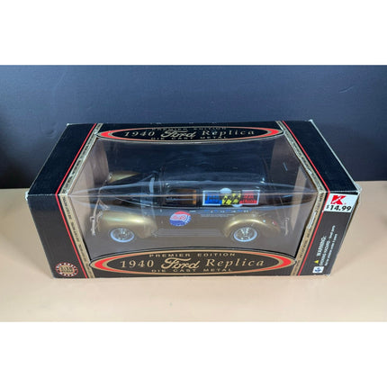 Golden Wheel 1940 Ford Pepsi-Cola Delivery Truck 1:18 Diecast Model OB