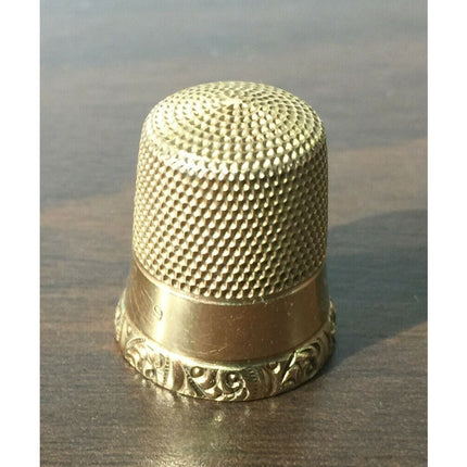 19th Century Simons Brothers 14K Gold Thimble #9 Fleur de Lis Pattern w/ Case