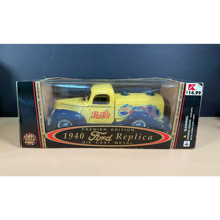 Golden Wheel 1940 Ford Pepsi-Cola Truck 1:18 Scale Diecast Replica OB
