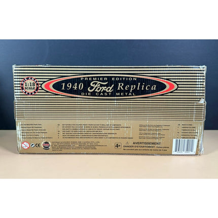 Golden Wheel 1940 Ford Pepsi-Cola Delivery Truck 1:18 Diecast Model OB