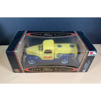 Golden Wheel 1940 Ford Pepsi-Cola Truck 1:18 Scale Diecast Replica OB