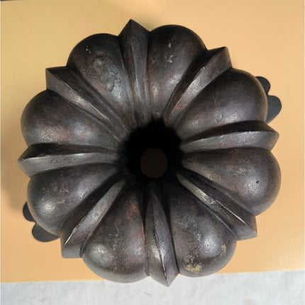 J.C. Roberts Bedford PA Cast Iron Bundt Cake Pan 11.5" Vintage Mold