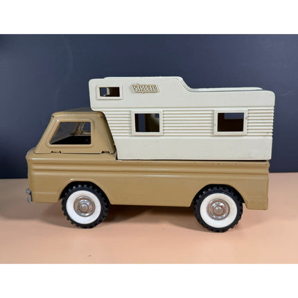 Structo Truck Camper Toy Diecast Metal 10.5" Camper Trailer