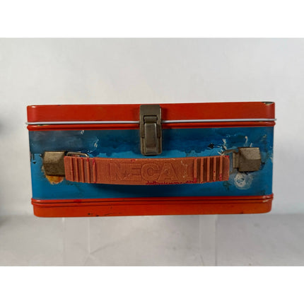 The Year Without a Santa Claus NECA Vintage Style Collectible Lunchbox & Thermos