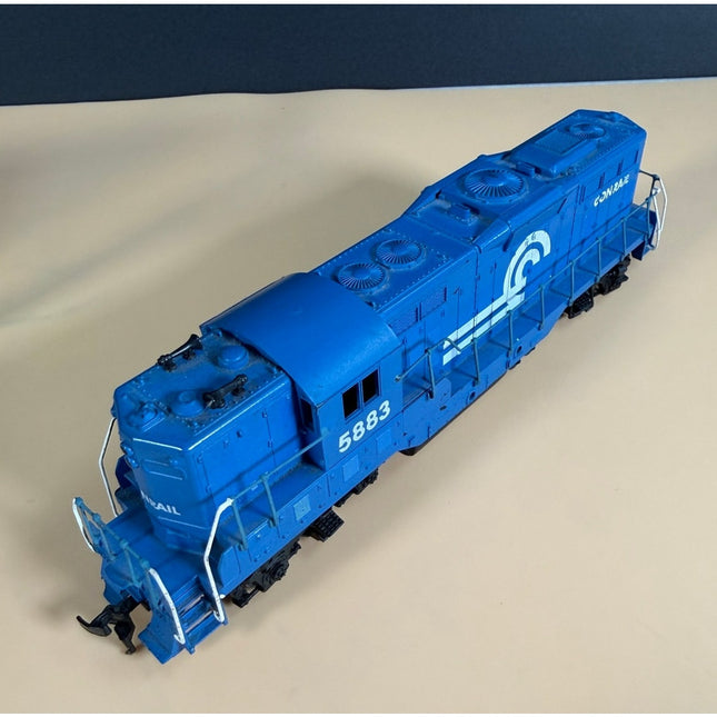 Spectrum HO Scale EMD GP30 Diesel Locomotive Canadian Pacific 8200 82018 Train