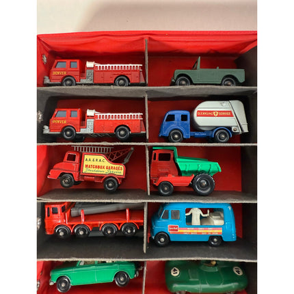 Vintage Mattel Miniature Cars Carry Case w/ 42 Matchbox Diecast Cars Toy Lot