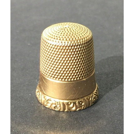 19th Century Simons Brothers 14K Gold Thimble #9 Fleur de Lis Pattern w/ Case