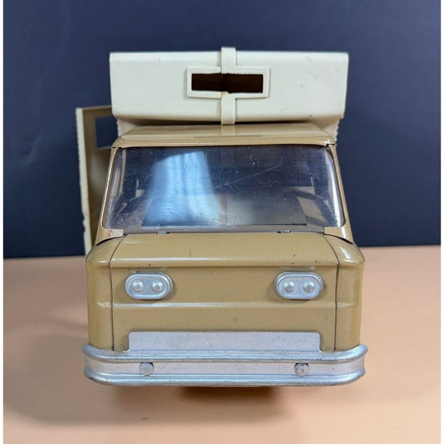 Structo Truck Camper Toy Diecast Metal 10.5" Camper Trailer