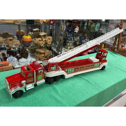 Tonka No. 1 Hook and Ladder Fire Truck 33" Vintage 1970s 1980s Toy Truck