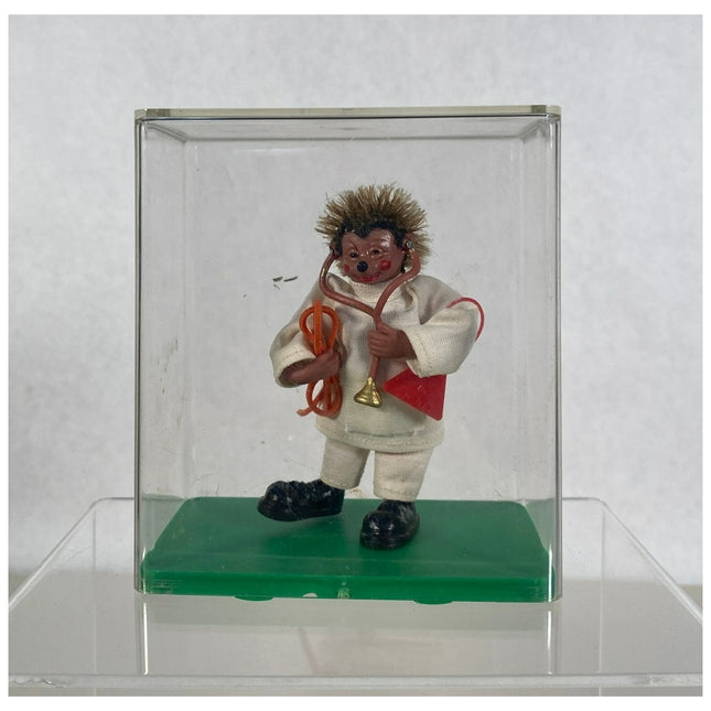 Vintage Peter-Figuren Austria Butcher Hedgehog Figure w/ Plastic Case