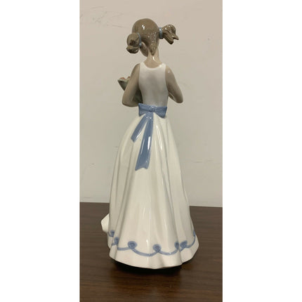 NAO by Lladro "Spring Petals" Figurine – 2000 Porcelain Spain, 11.5"