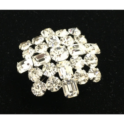Vintage Ice Rhinestone Brooch 1.5” Unmarked Weiss Style Sparkling Pin Jewelry
