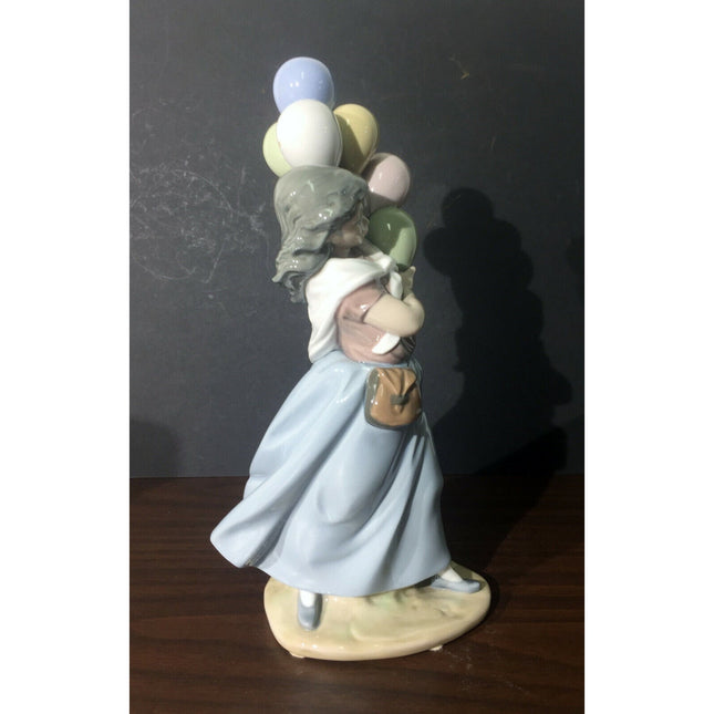Lladro #5141 Balloon Seller Porcelain Figurine Spain 1982 Retired 10"