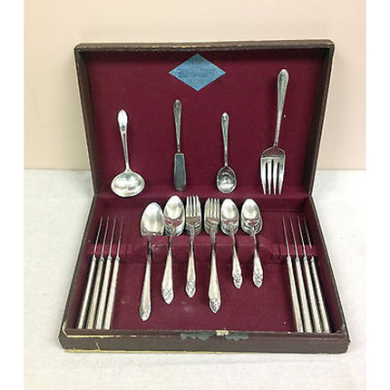54 Piece Rogers "Exquisite" Silverplate Flatware Set with Box