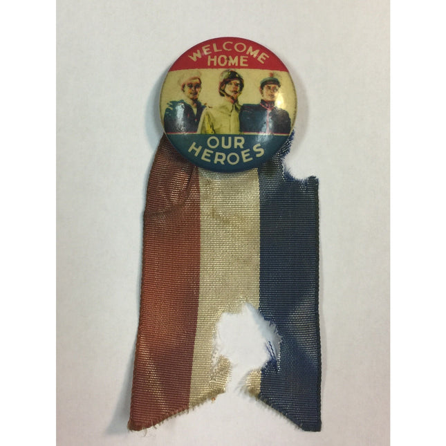 Vintage 1940s WWII Patriotic Pinback Button w/ Ribbon – World War II Memorabilia