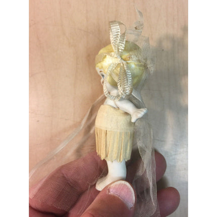 Vintage 1930s Bisque Bride & Groom 4.5" Dolls Crêpe Paper Clothes, Moveable Arms