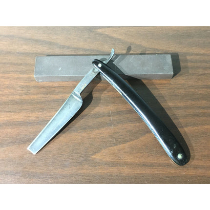 Krusius Bros KB Extra #86 Straight Razor – w/ Case & Sharpening Stone