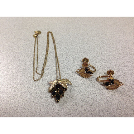 VTG De Curtis 14K Gold Filled Red Berry Necklace, Screw Back Earrings Set w/ Box