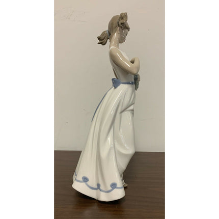NAO by Lladro "Spring Petals" Figurine – 2000 Porcelain Spain, 11.5"