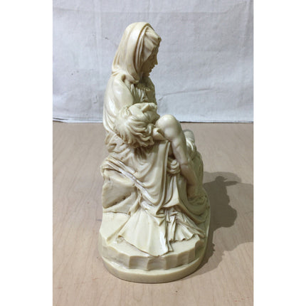 Vintage I.A.T. La Pietà Statue – Mary Holding Jesus Figurine 8.5" Religious