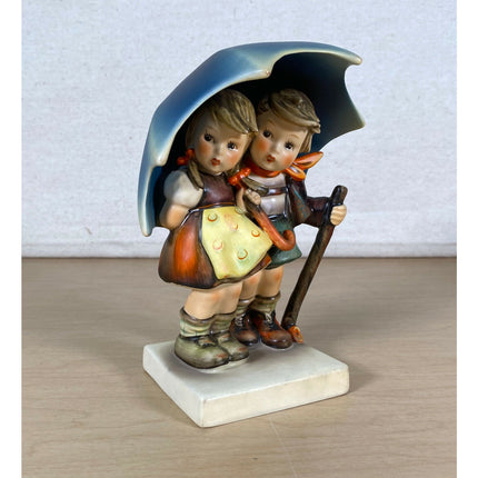 Hummel Goebel Stormy Weather #71 TMK4 Figurine – Boy & Girl Under Umbrella 6”