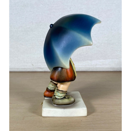 Hummel Goebel Stormy Weather #71 TMK4 Figurine – Boy & Girl Under Umbrella 6”
