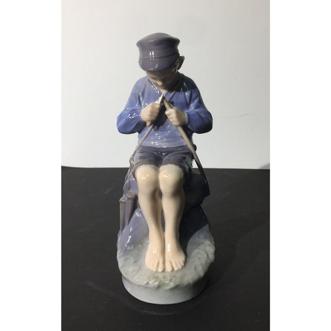 Royal Copenhagen #905 Whittling Boy Figurine Christian Thomsen Porcelain 7.25"